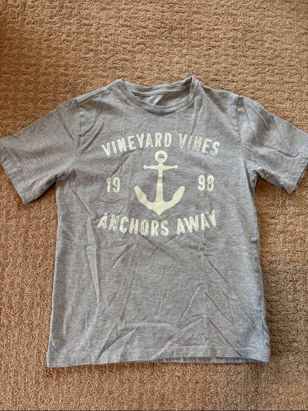 EUC Vineyard Vines Gray Tee with Anchor Graphic, size M 12-14